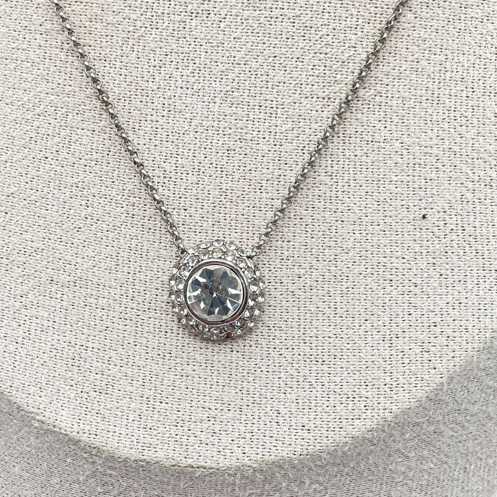 Silver-Tone Rolo Chain Pave Faceted Rhinestone Solitaire Halo Pendant Necklace